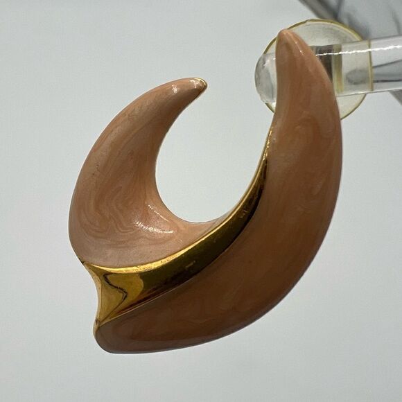 Napier Enamel Swoop Earrings, Vintage Gold Tone Peach/Light Pink Earring - Picture 4 of 9